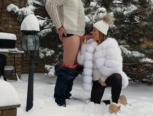 open-air winter blowjob with an increment of cum at bottom