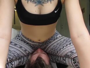 Ass-smothering in Stretch pants